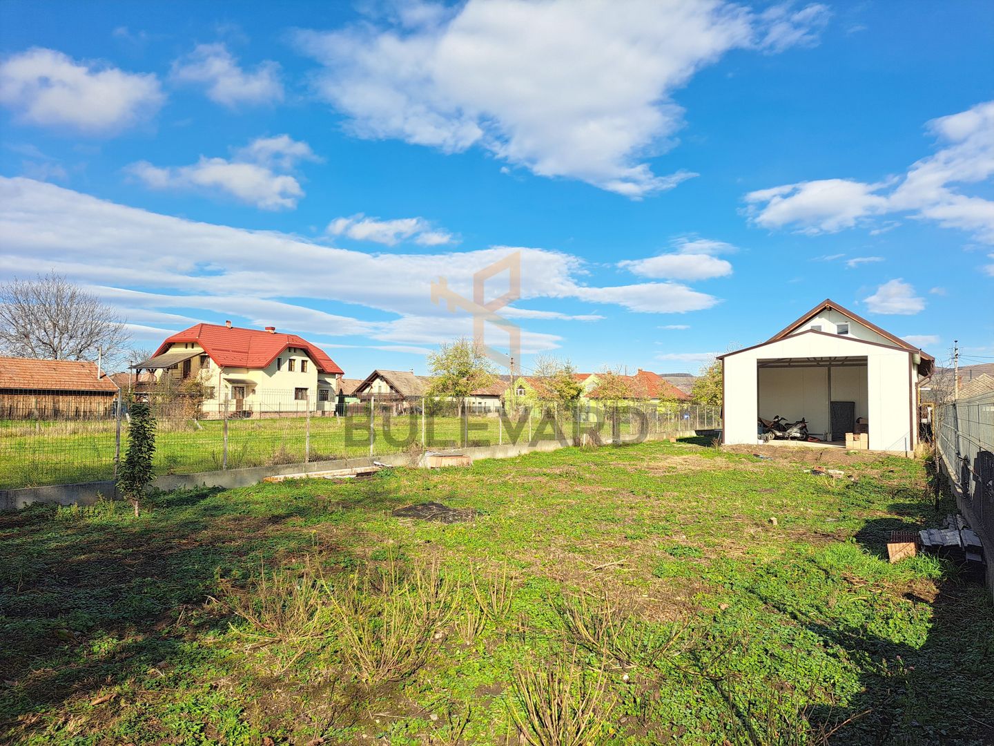 Casa noua + atelier 49 mp + teren 1030 mp! - Poză 8