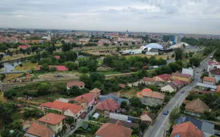 Teren 1000 mp și casă lângă Aquapark ul Nymphaea din Oradea - Poză 22