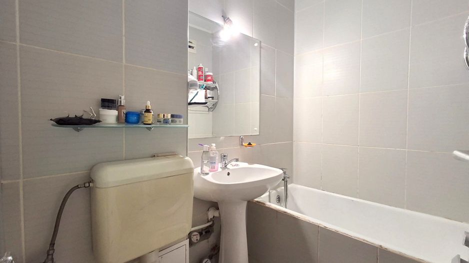 De Vanzare Apartament 2 Camere Pajura - Poză 10