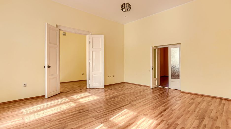 Rezervat Apartament spațios cu vedere la Bulevardul Revoluției Arad - Poză 5