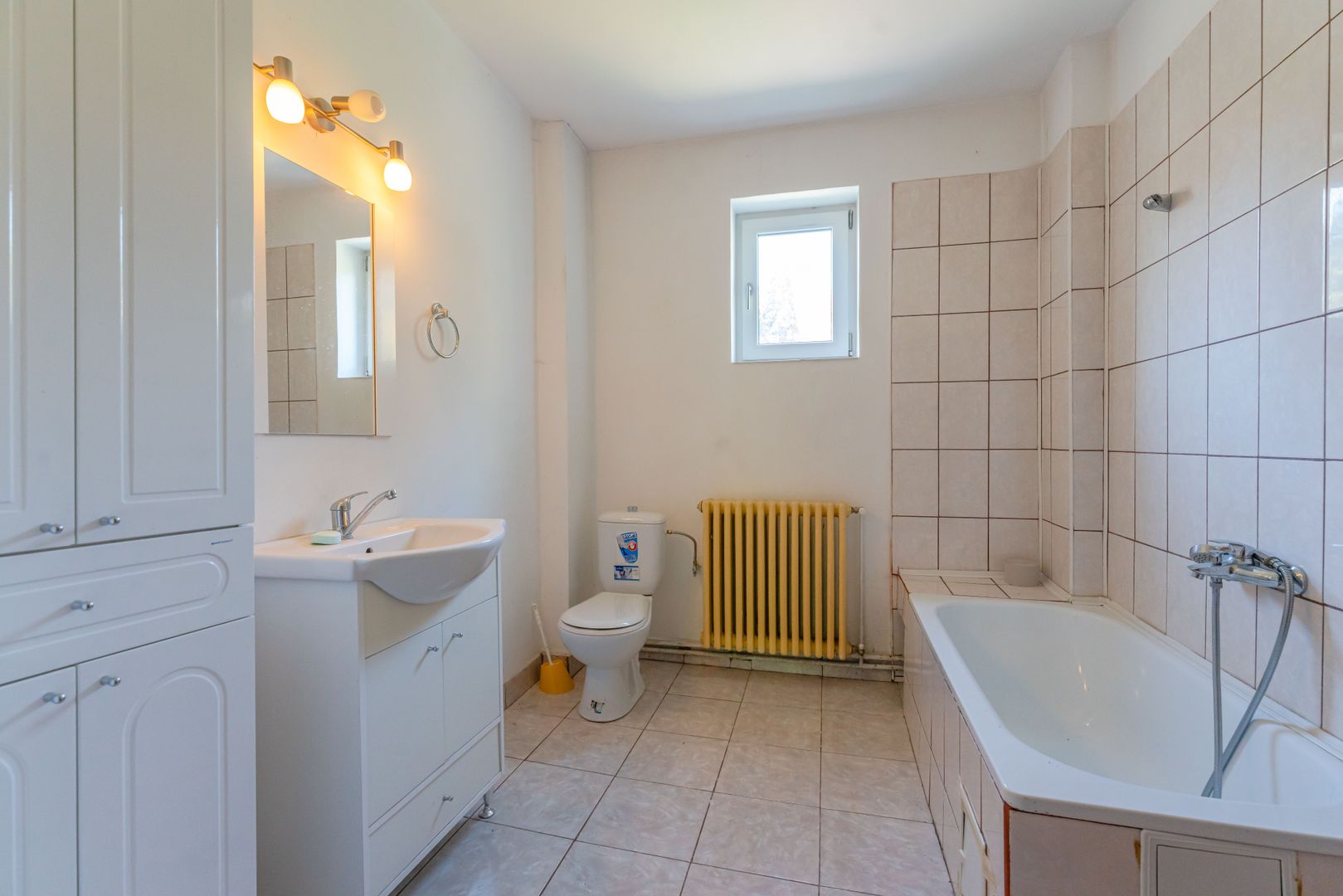 Casa individuala cu 9 camere in Brasovul Vechi. - Poză 3