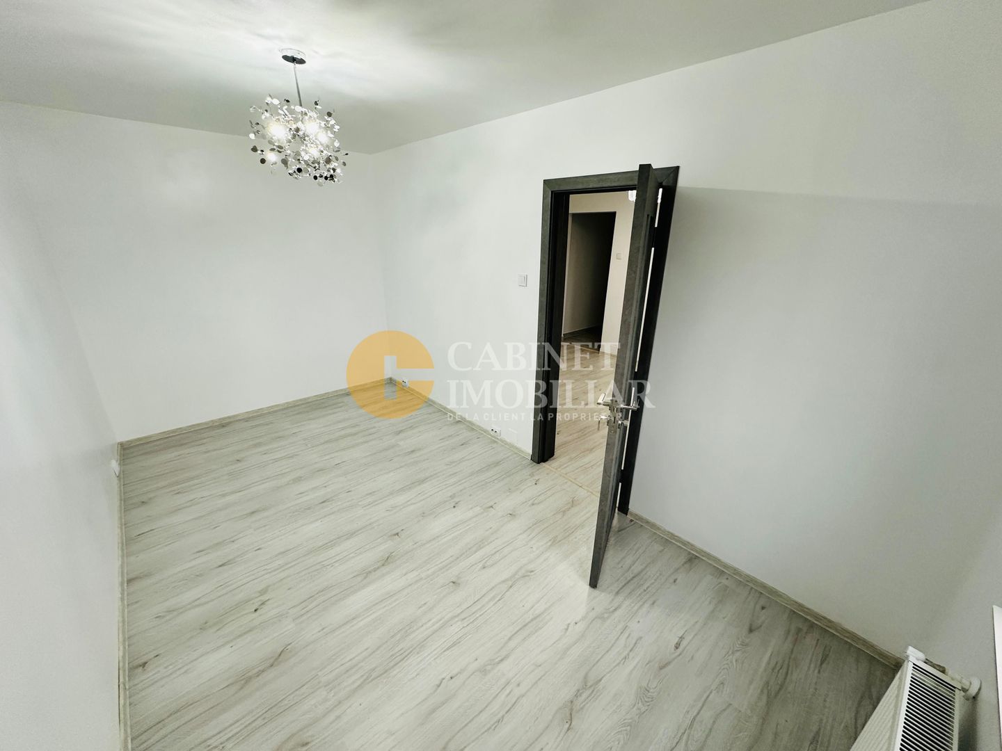 Apartament cu 2 Camere Renovat - Etaj 2 - Zona Alexandru - Poză 6