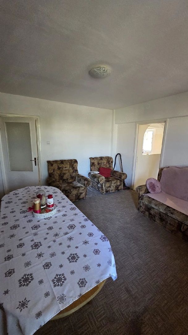Apartament 3 camere Micro 16 str Zenit - Poză 2