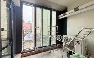 3 camere intr-o cladire cu arhitectura deosebita - Poză 10