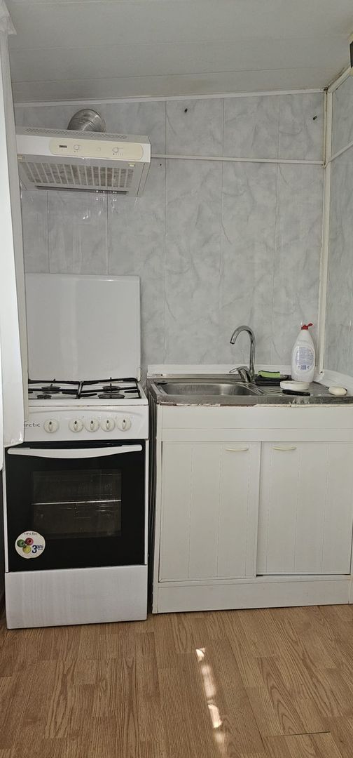 Garsonieră de închiriat – Micro 40, etaj 2, 20 mp + balcon - Poză 8