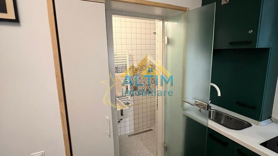OPORTUNITATE: Garsonieră în Centrul Istoric, Brașov - Poză 5