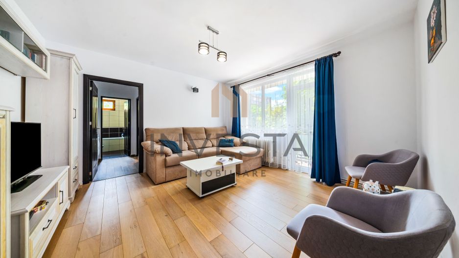 Apartament 3 camere, renovat, balcon 11 mp, etaj 1, strada Unirii! - Poză 1