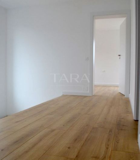 Casă 4 camere, 120 mp utili, teren 430 mp, Parcul Poligon, Florești. - Poză 3