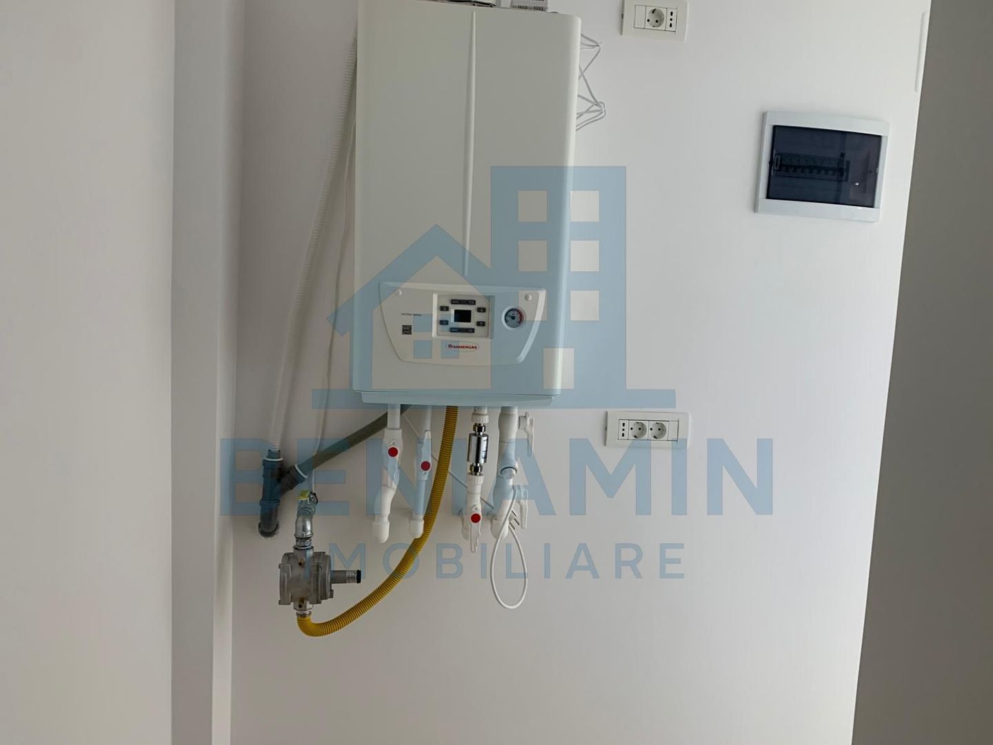 Spațiu modern 60mp cladire noua Bd. Nicolae Romanescu - Poză 4