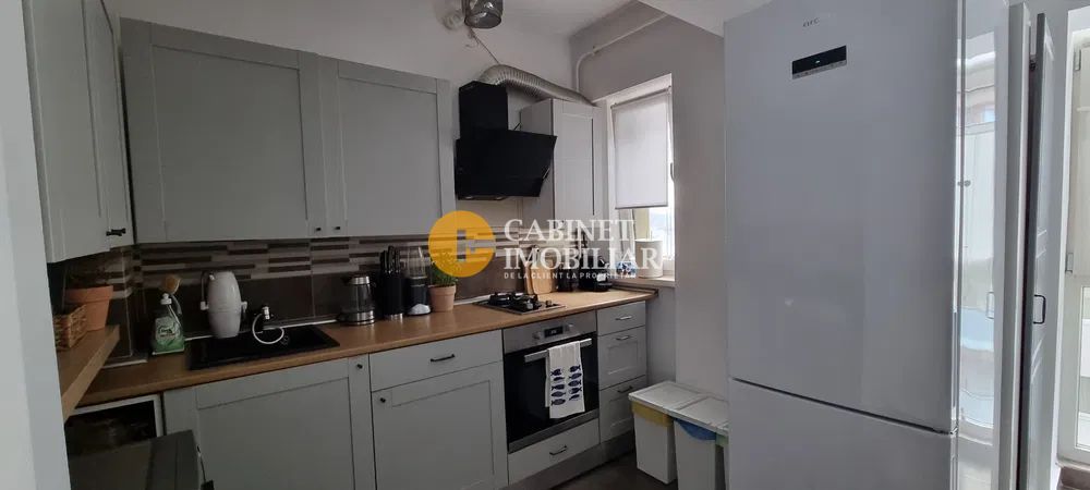 Apartament cu 3 camere, ETAJ INTERMEDIAR, 81 MP, CU PARCARE SUBTERANA INCLUSĂ - Poză 6