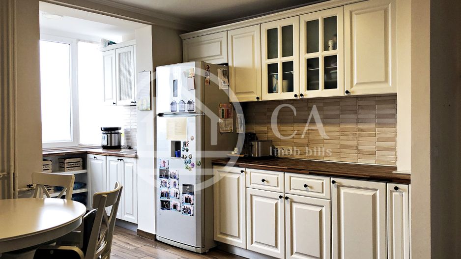 Apartament cu 3 camere de vanzare in Rogerius, Oradea - Poză 7