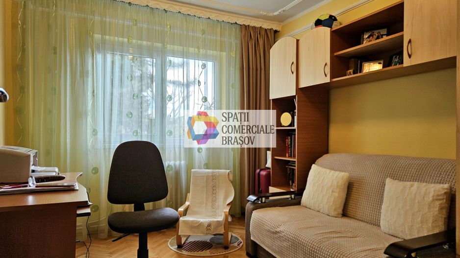 Apartament 4 camere de vânzare Brasov, zona Calea Bucuresti - Judetean, 100 mp - Poză 11