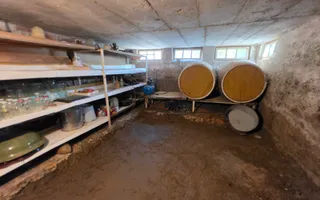 Casa cu 4 camere, 2024 mp teren, la asfalt, cu utilitati, Vintu de Jos - Poză 23