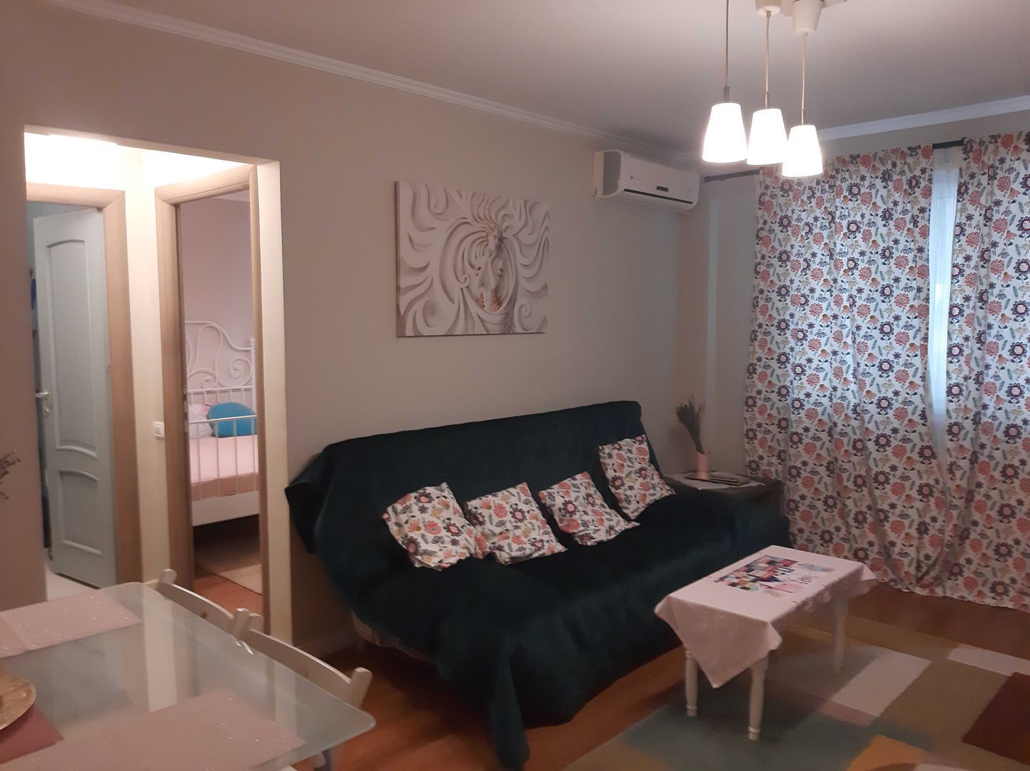 Apartament 2 camere Piața Victoriei - Poză 1