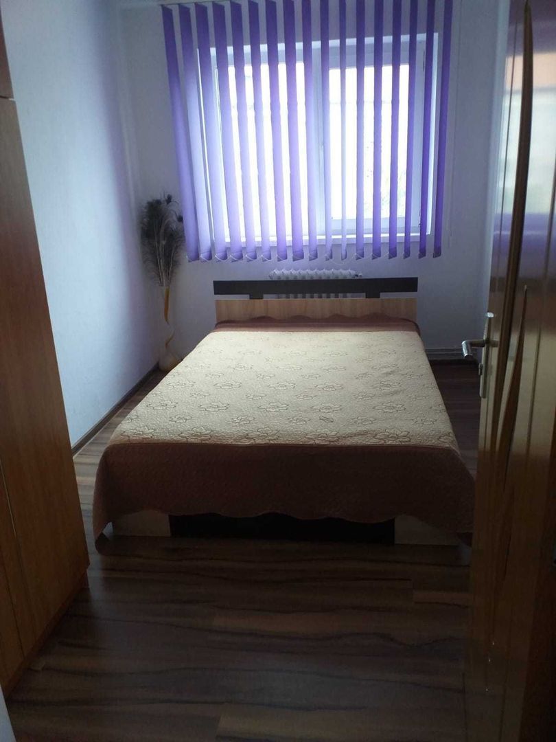 Apartament de inchiriat 2 camere 40 mp utili mobilat utilat Cetate - Poză 3