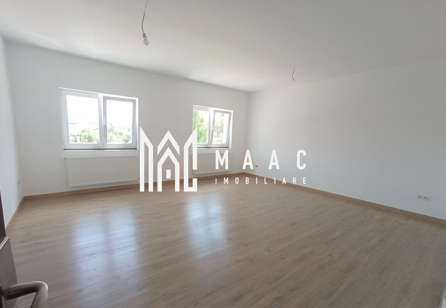 Spatiu de birouri | 300 mp | Selimbar | Locuri de parcare - Poză 1