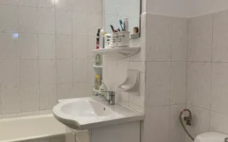 Apartament 3 camere | Accept schimb cu casă | Dacia | Oradea - Poză 12