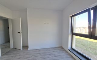 Apartament la cheie 3 camere balcon 7 mp boxa si parcare pe Dna Stanca - Poză 1