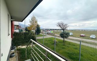 Apartament 2,5 camere chic cu grădină balcon vitrat și mobilier premium - Poză 4