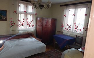 VILA 6 CAMERE, TEREN 300 MP, CAMPULUNG - Poză 8