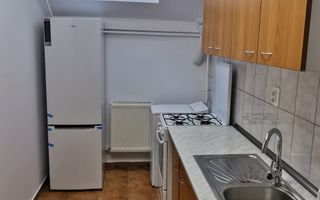 Apartament 2 camere decomandat, zona Petrom Baciu, mansardă înaltă. - Poză 4