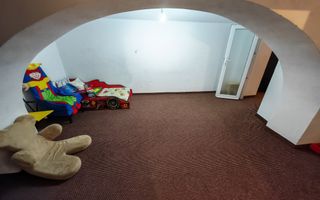 Casă cu destinație multiplă _ curte generoasă- Bălcescu - Poză 13