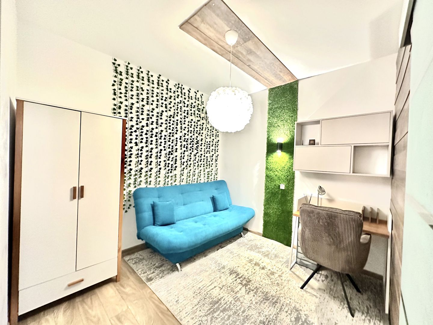 Penthouse modern de inchiririere cu 3 camere, terasă 80 mp zona Coresi - Poză 7