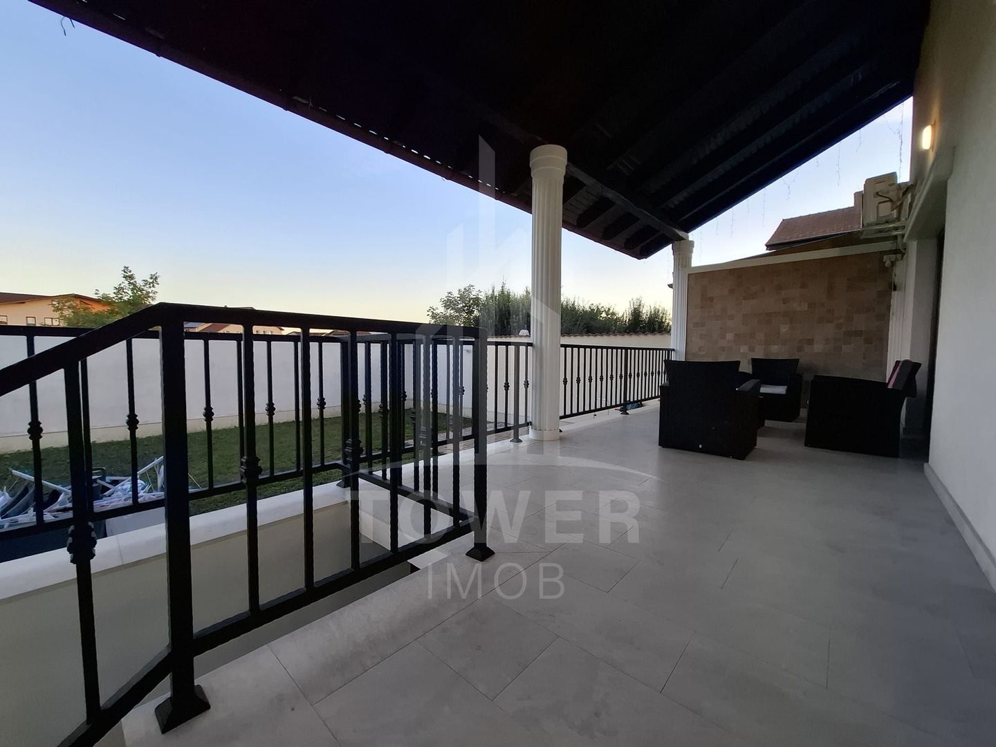 Casă de lux de vânzare – Cartierul Tineretului - Poză 3