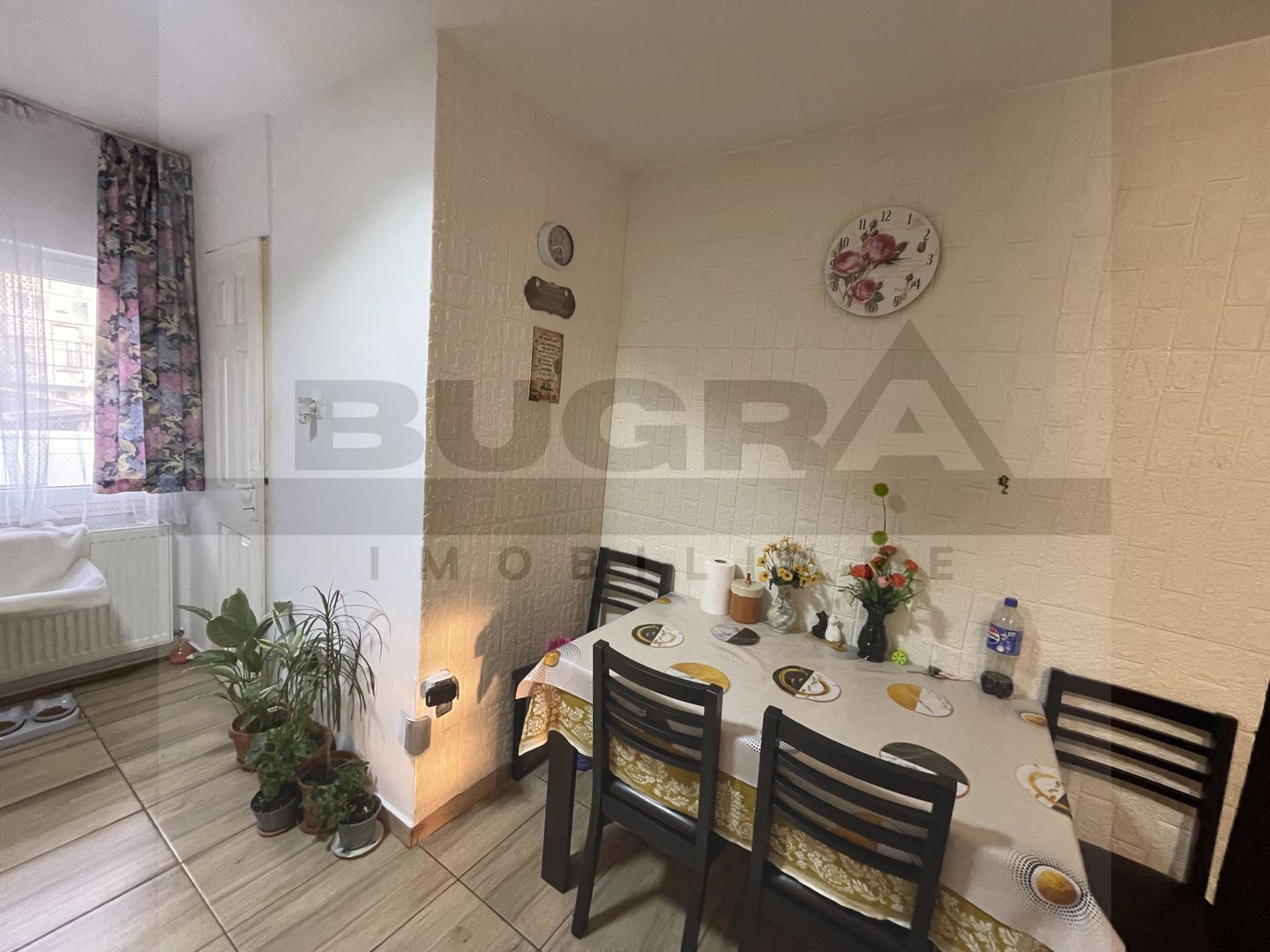Apartament de 3 camere, decomandat, 74mp, zona Centrala Apahida - Poză 3