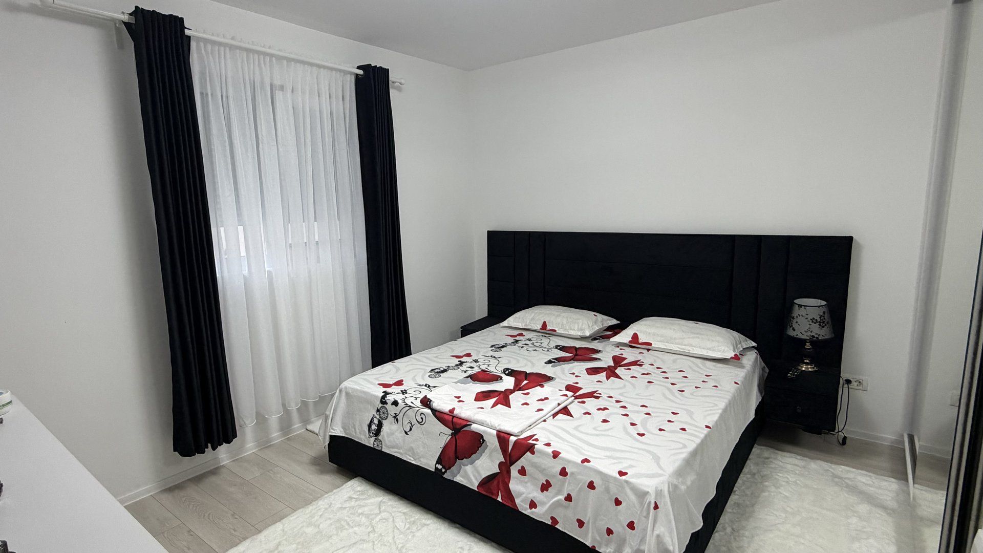 Vilă modernă cu 4 camere în Pantelimon, gata de mutat - Poză 9