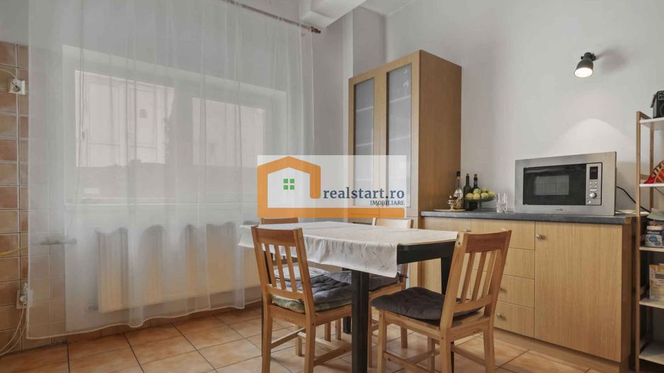 Vila 14 camere, individuala cu teren 590mp, curent trifazic, ALA, Metrou, - Poză 9