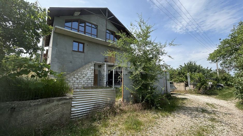 Casă Vilă de Vânzare în Comuna Balțata - Poză 9