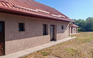 De vânzare casă cu 3 camere, 1000 mp teren, Cauaceu - Poză 10