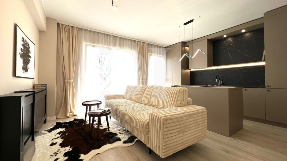 Apartament ultramodern / etaj intermediar / Zona Eroilor - Poză 5