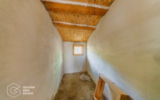 Vila superba, P+E,  Cuvin, 9 camere, 200 mp si teren 1300 mp plus anexa 3 camere - Poză 35