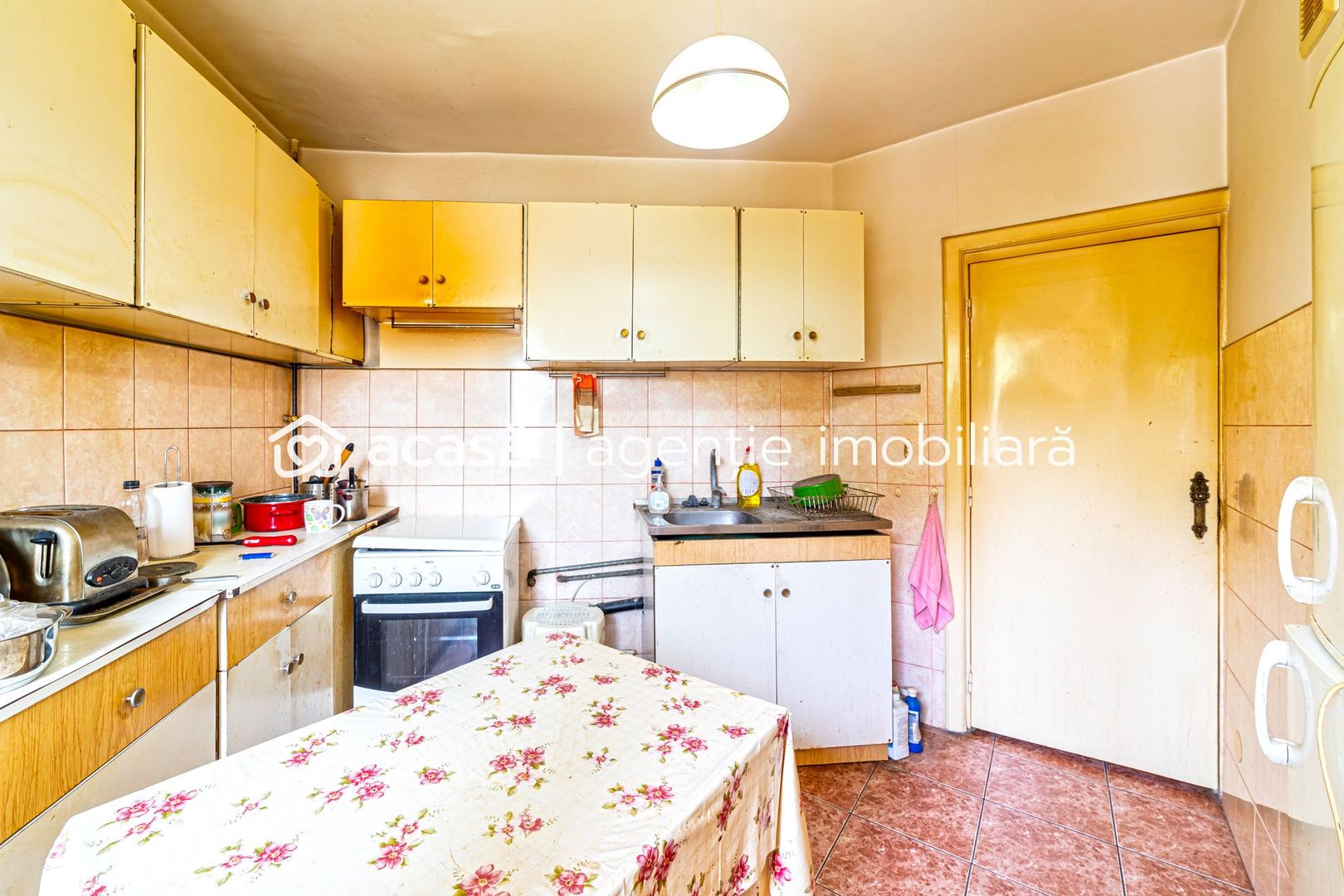 Apartament spațios în zona Banu Mărăcine - Poză 6