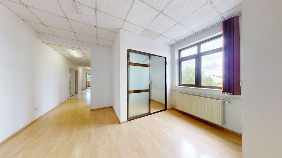 DAMAROAIA | Jiului | Chirie Casa 16 camere | 15 parcari + Metrou 900m - Poză 17