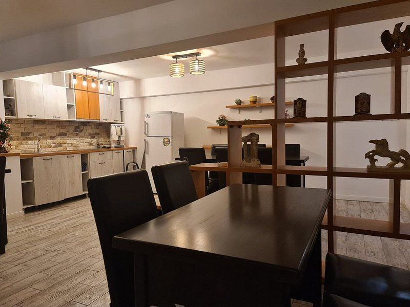 Vila P+1E,  7 camere, curte amenajata   - zona Mall, George Cosbuc - Poză 15