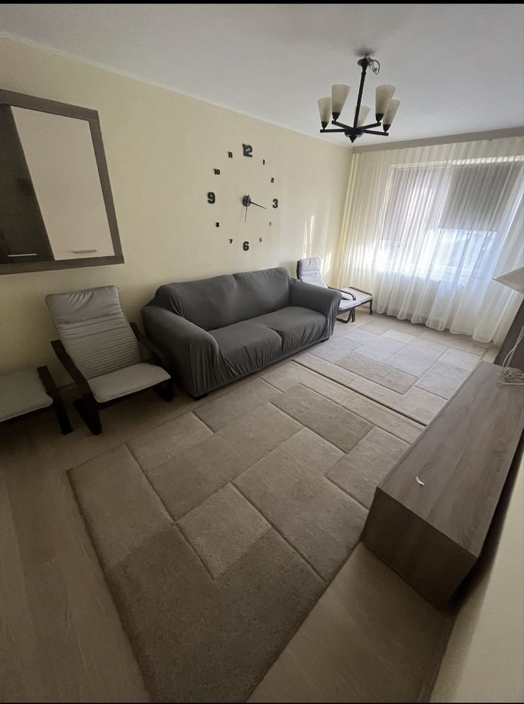 Închiriere Apartament cu 3 camere Titan, 2 bai, renovat, AC, 10 min metrou - Poză 1