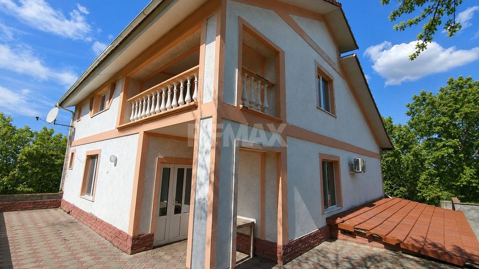 Casă spațioasă cu 2 niveluri | 273 m² Suprafață Totală | 12 ari | 3 dormitoare + living | Anenii Noi – Ruseni - Poză 2
