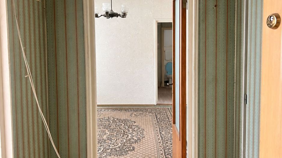 De vanzare ap. 3 camere |  etaj 3  | bloc reabilitat | Drumul Taberei - Poză 1