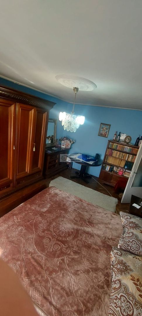 Vând apartament 3 camere-ETAJUL 1 - Poză 6