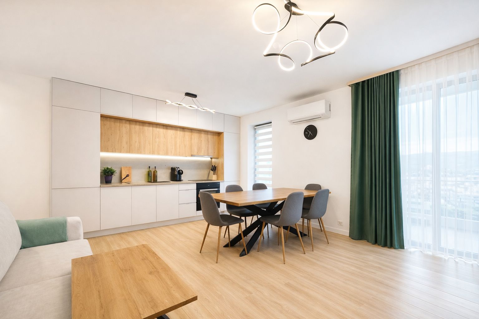 Apartament 3 camere - 74 mp - 2 Parcari -  Frunzisului - Poză 2