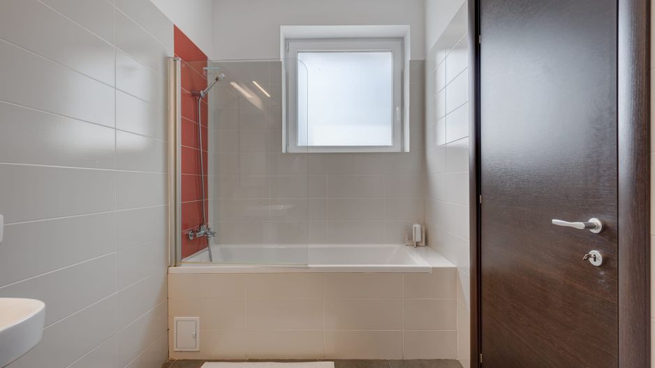 3 camere | 2 locuri parcare | boxa Laguna Residence - Poză 14