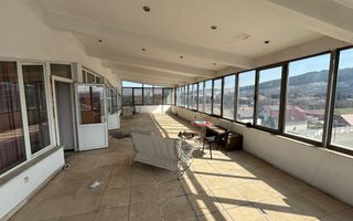 De vansare cladire birouri Floresti 1330 mp - Poză 3