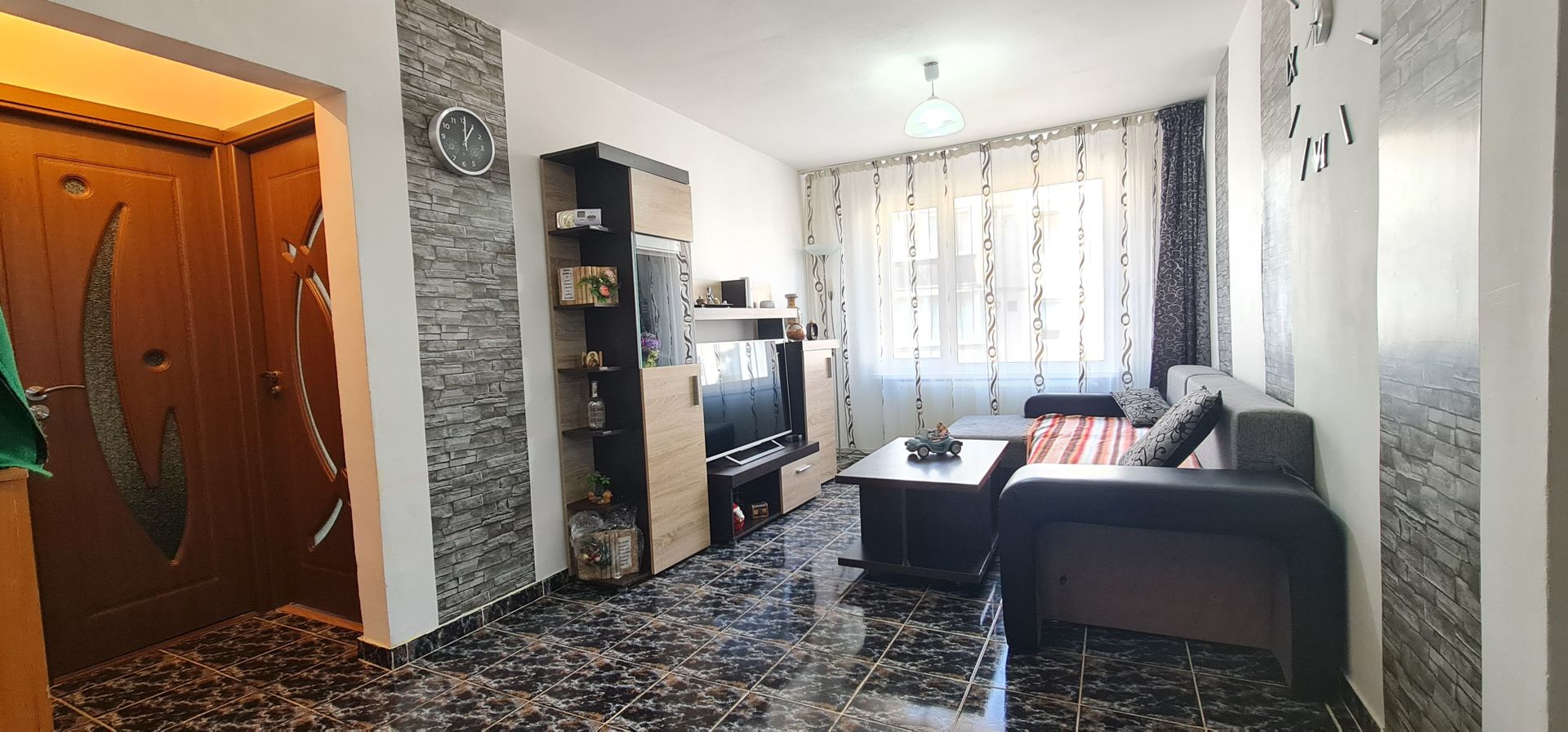Apartament 4 camere decomandat mobilat utilat - Poză 3
