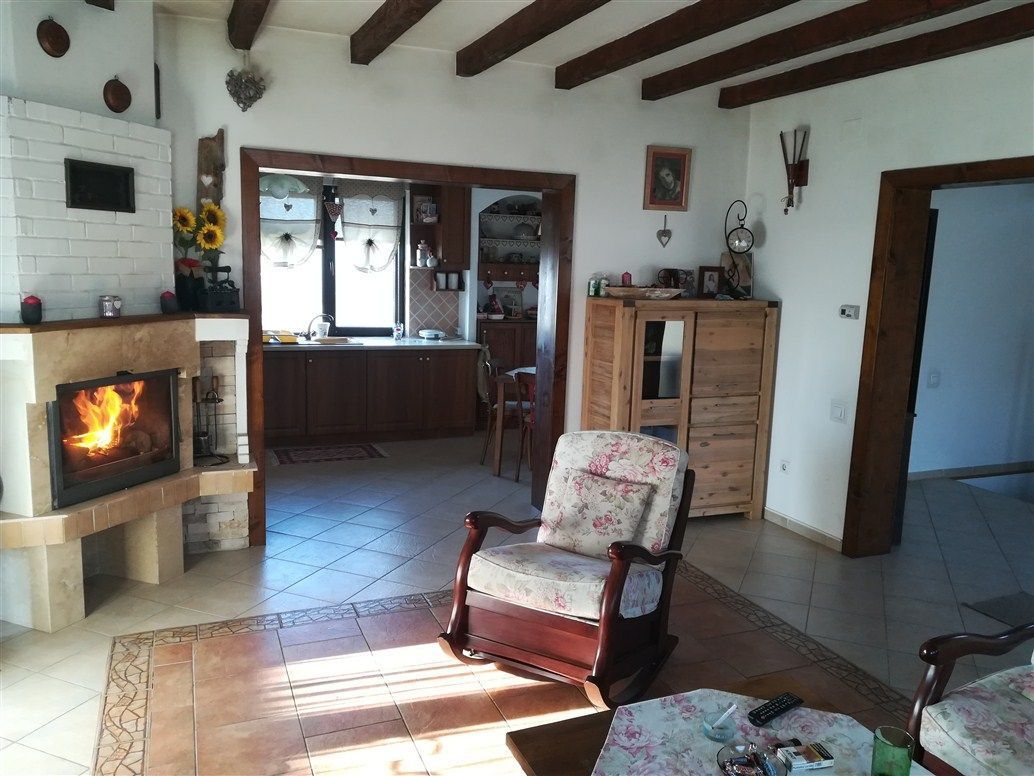 De vanzare! Casa frumoasa in Salicea - Poză 3