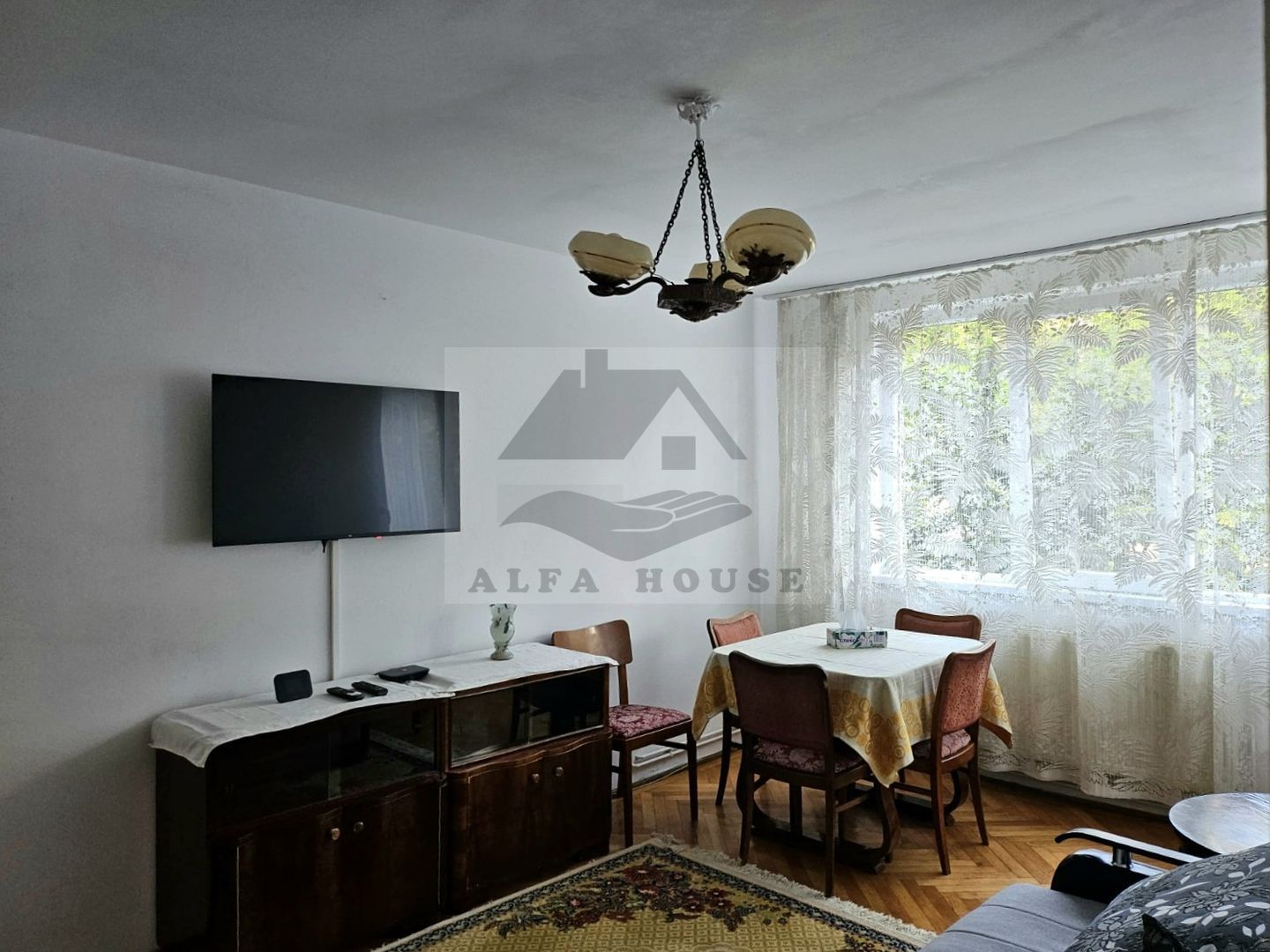 Apartament cu trei camere, zona Centrul Civic,  71 mp - Poză 1