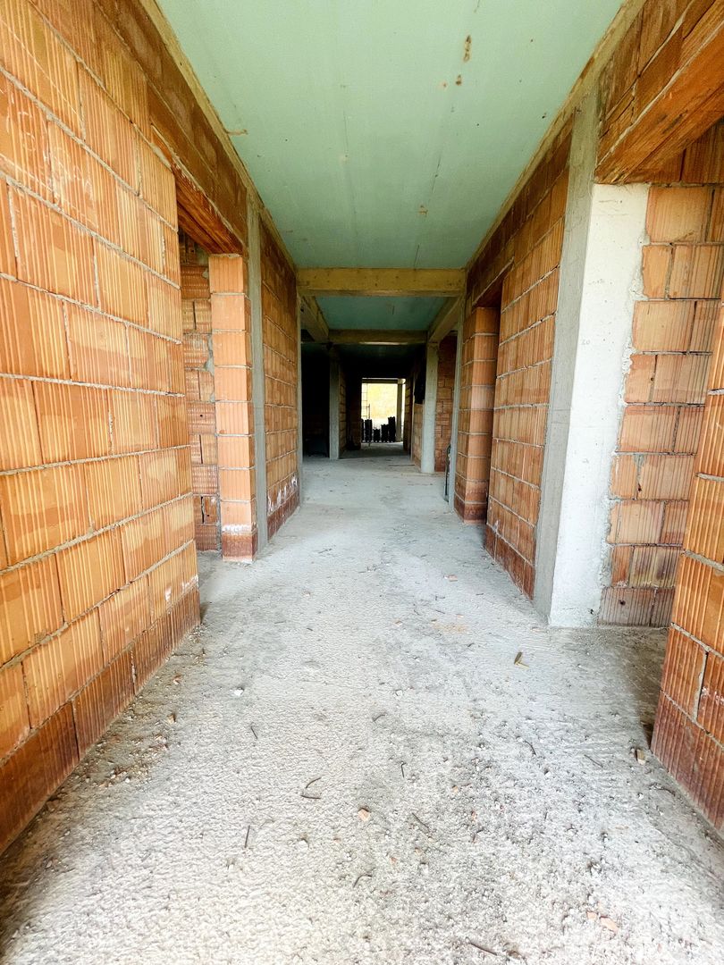 Casă Parter la Roșu – Hidișelul de Sus, Teren Generos 2776 mp - Poză 5