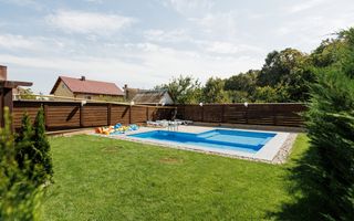 De vânzare casă cu suprafață de 270 mp + 7.5 ari, Dumbrava! - Poză 2